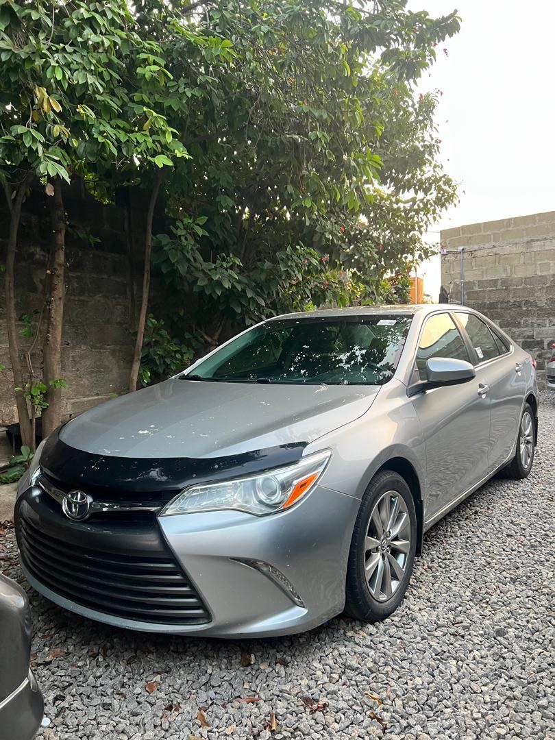 2016 Toyota Camry XLE